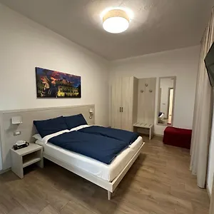Guest house Residenza Pezzani, Parma